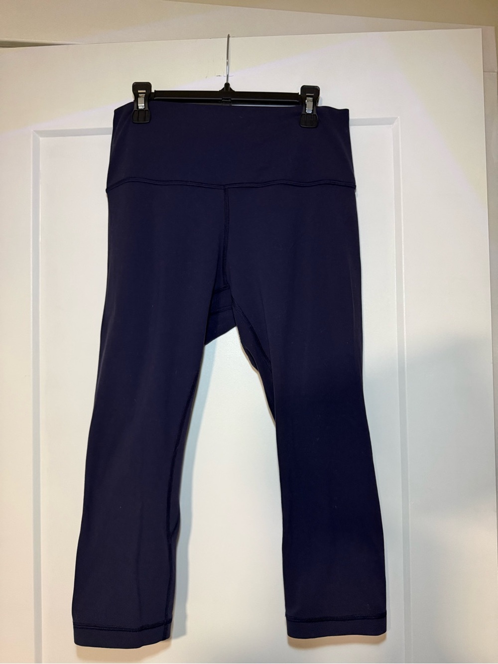 🍋 Lululemon Navy Blue Cropped Leggings